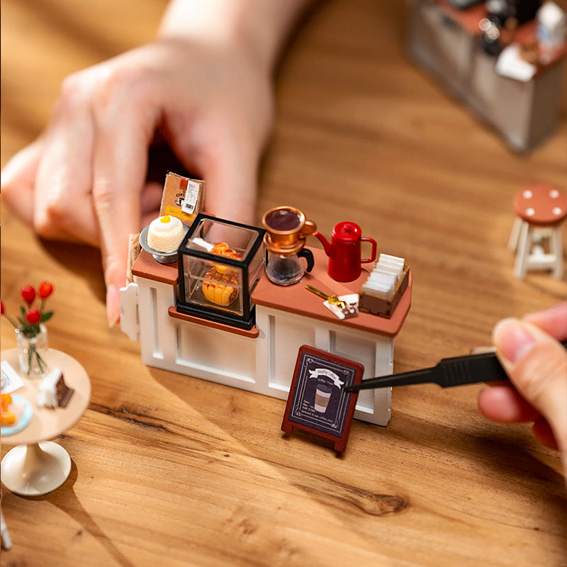 CraftAura Flavory Café Miniature House kit DG162